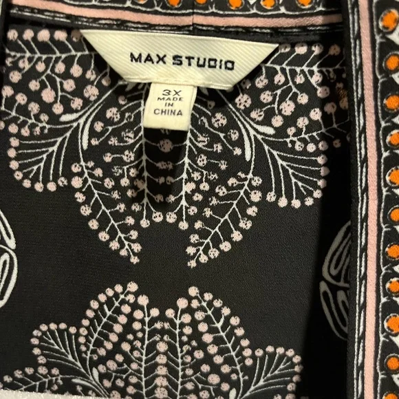 Max Studio Black and White Patterned Kimono Top. Size 3X NWT - Picture 3 of 6